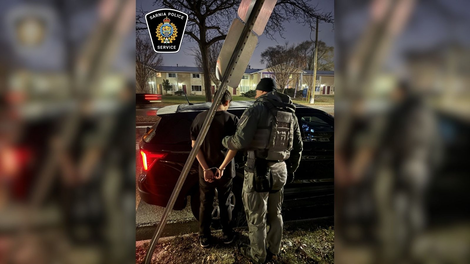 Man arrested after leaving wallet in stolen Jeep: Sarnia police