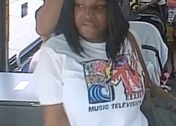 Woman wanted for suspected hate crime after pouring water on stranger at Toronto bus stop